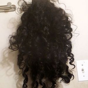 Synthetic wig w 28 in length ringlets